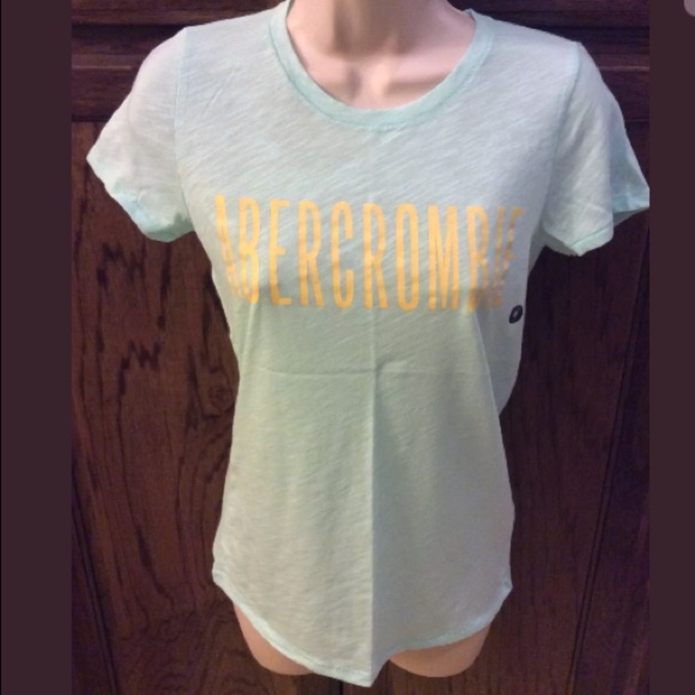 💥SOLD💥NWT Abercrombie & Fitch Graphic Logo Tee